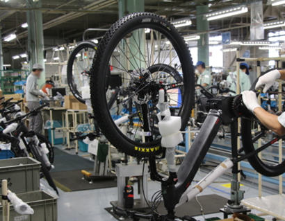 電動アシスト自転車の製造・検査・梱包・出荷イメージ